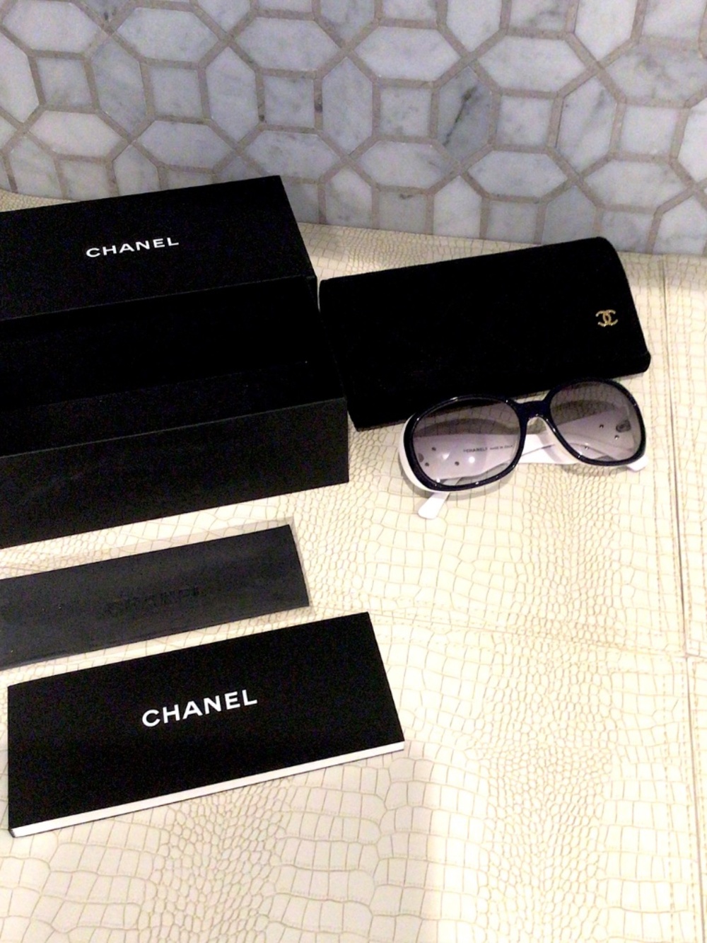 Rare NWT Chanel Blue/White 5113 c. 974/11 Sunglasses Camilla Flowers/CC Logo.